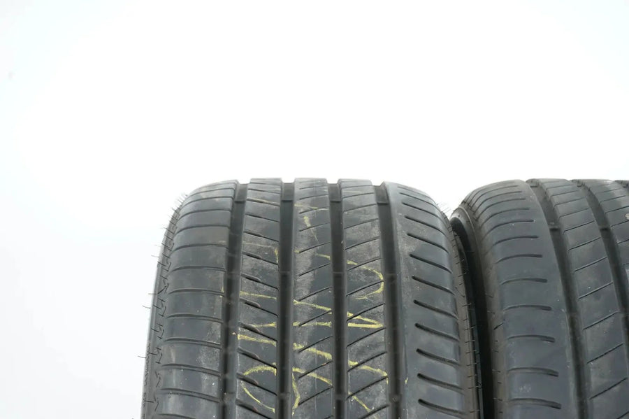 2 x Sommerreifen Bridgestone 305 40 R20 20 Zoll DOT23 ca.6mm Bmw*