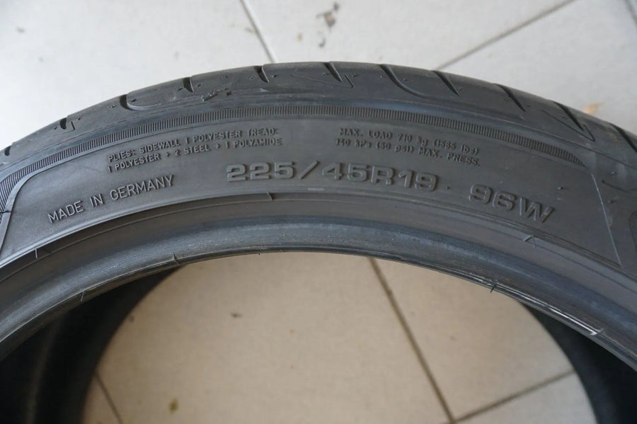2 X 225 45 R19 96W pneus été Goodyear Eagle F1 * 2021 5mm