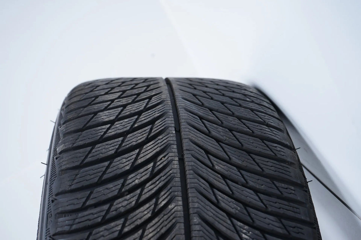 Mercedes AMG GT X290 W290 Winter Tires Winter Wheels 20 Inch 4 Door Detailansicht 18