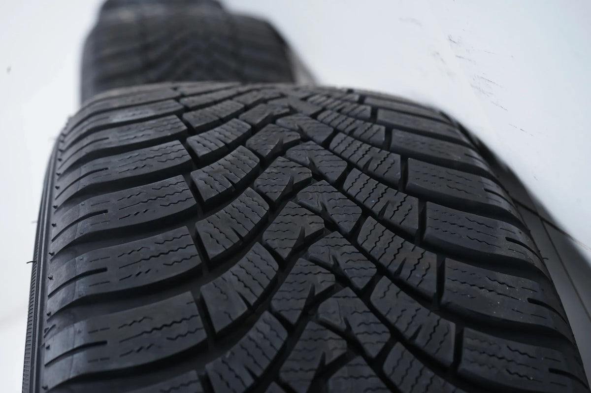 Audi A5 B8 8T Winter Tires Winter Wheels 225 50 17 inch 8T0601025B Detailansicht 13