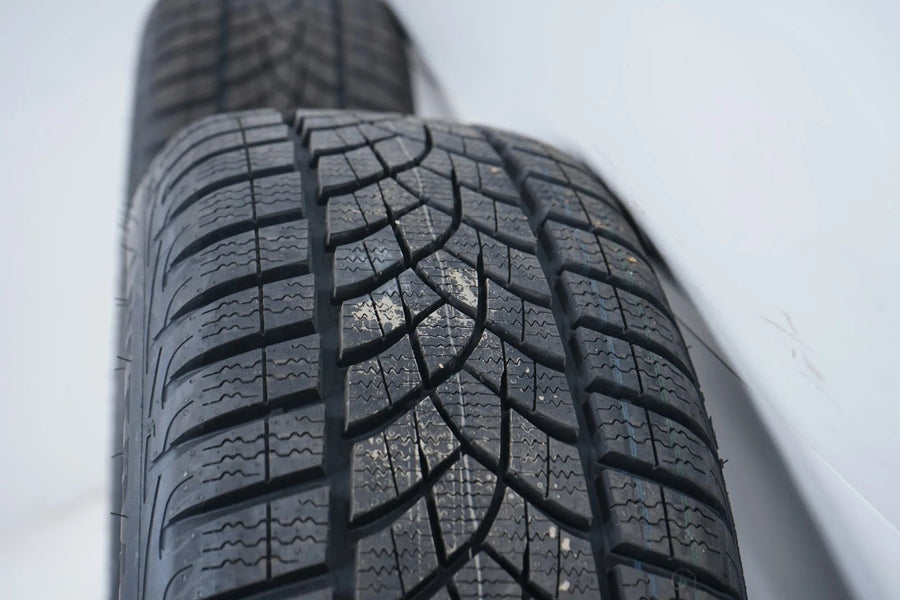 Pneus/jantes hiver neufs BMW Série 3 G20 G21 205/60 R16 pouces