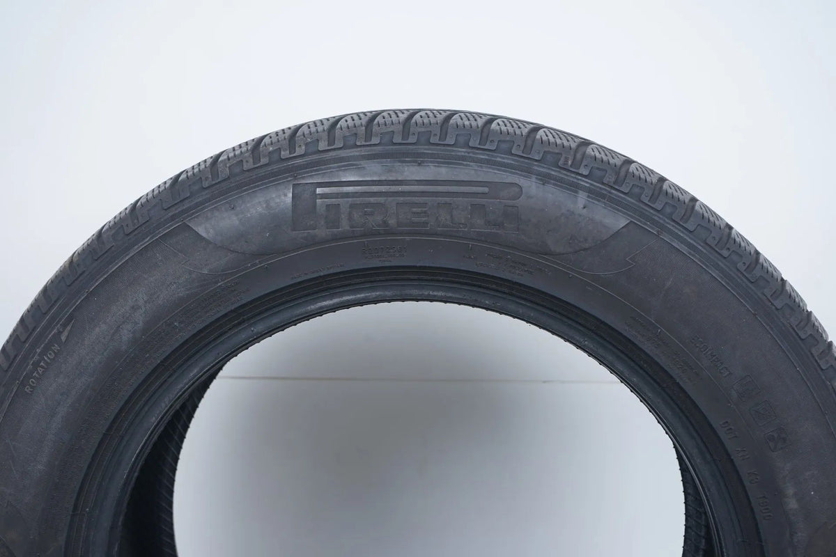2x Pirelli winter tires 235 60 18 inch DOT17/16 MO approx. 4mm tread depth Detailansicht 3