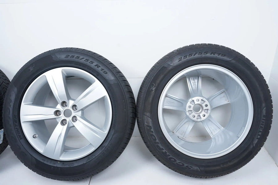 Land Rover Range Velar winter tires/wheels 255/55/19 inch