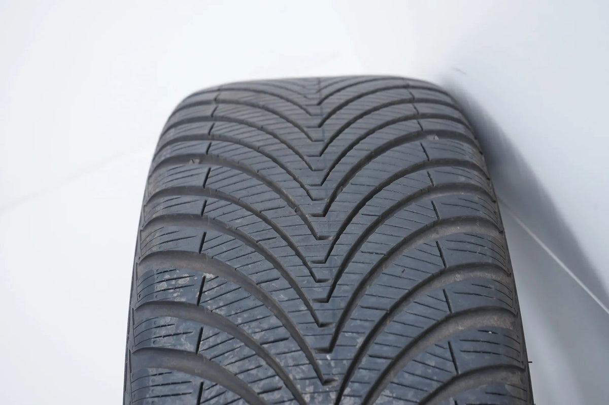 Mercedes C-Class W206 all-weather tires, winter wheels, 225/45/18 inch Detailansicht 8
