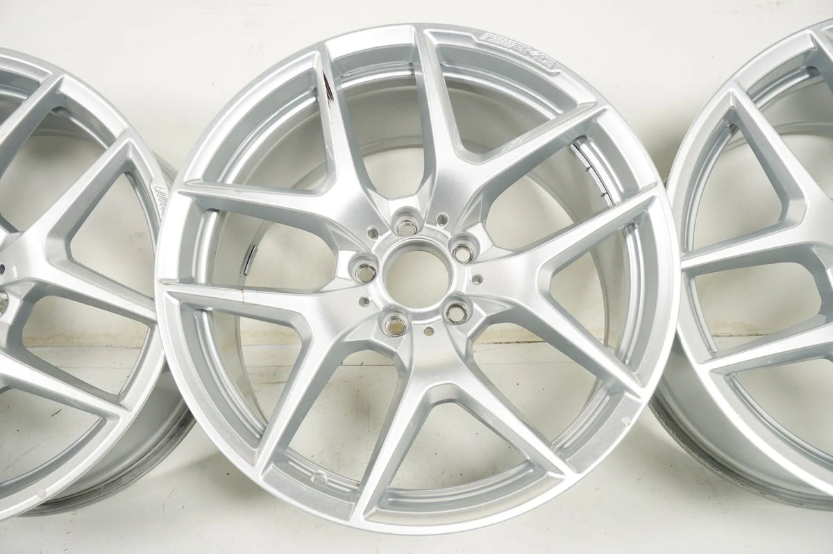 Mercedes AMG GT W190 Alufelgen 19 Zoll A1904010300 A1904010400 Detailansicht 5