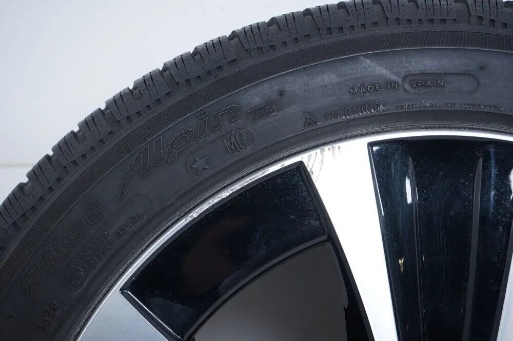 Mercedes E Klasse W213 Winterreifen Winterräder 245 45 18 Zoll Detailansicht 4