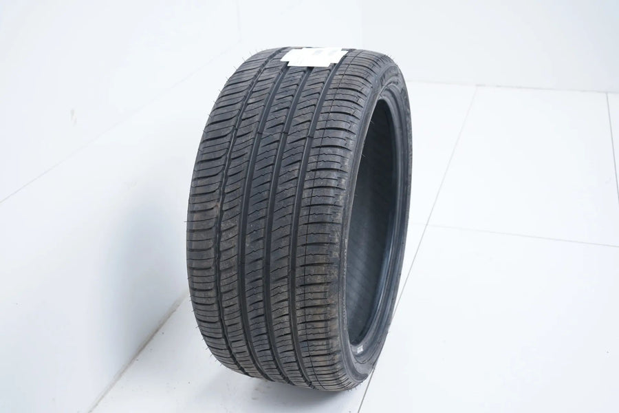 1x Allwetterreifen 255 35 18 Zoll ca.7 mm Michelin DOT15 MO