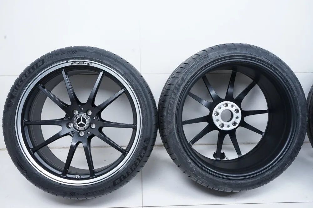 Jantes et pneus été 21 pouces pour Mercedes AMG GT W290 neuves Detailansicht 17