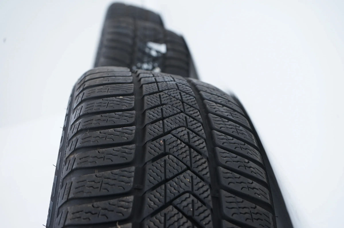 Pneus/jantes hiver 225/45/18 pouces pour Mercedes Classe C W206 Detailansicht 10