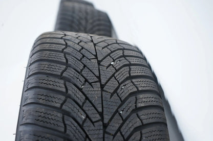 Audi A1 8X cerchi in lega ruote complete invernali pneumatici invernali 195 50 16 pollici 7 mm