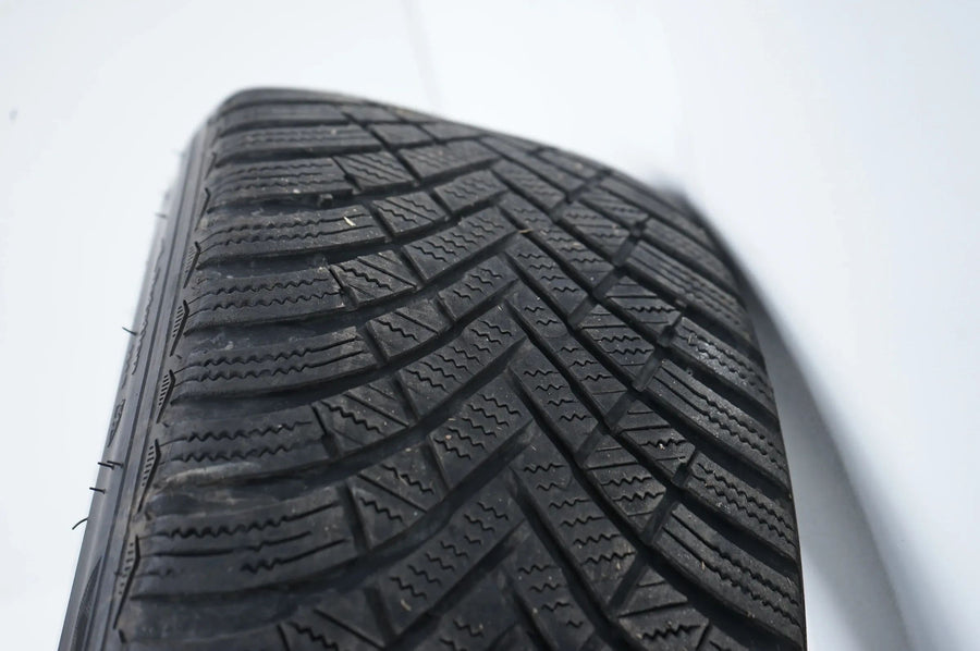 VW Volkswagen Golf 7 ruote invernali pneumatici invernali 225 45 17 pollici