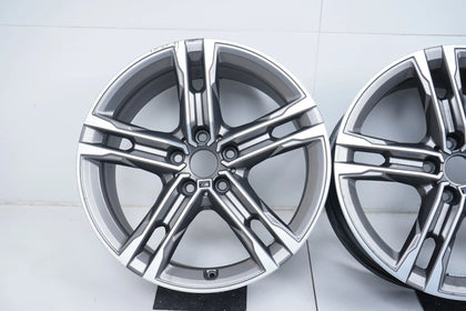 4 x Original BMW 1er 2er F44 F40 Alufelgen 18 Zoll 556M 8053524