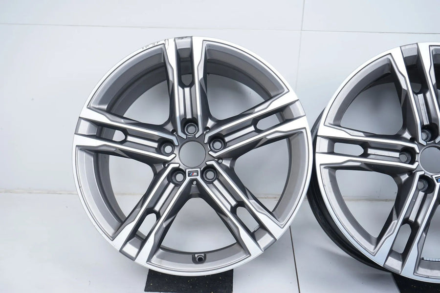 4 x Originální hliníkové disky BMW řady 1 a 2 F44 F40 18 palců 556M 8053524