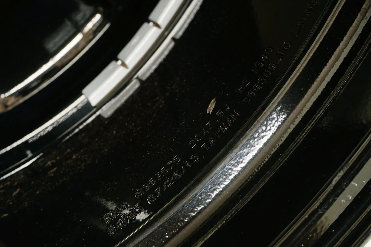 1 x Originální hliníkový disk BMW i8 L12 L15 20 palců 444 6857576 7,5J Detailní zobrazení 11