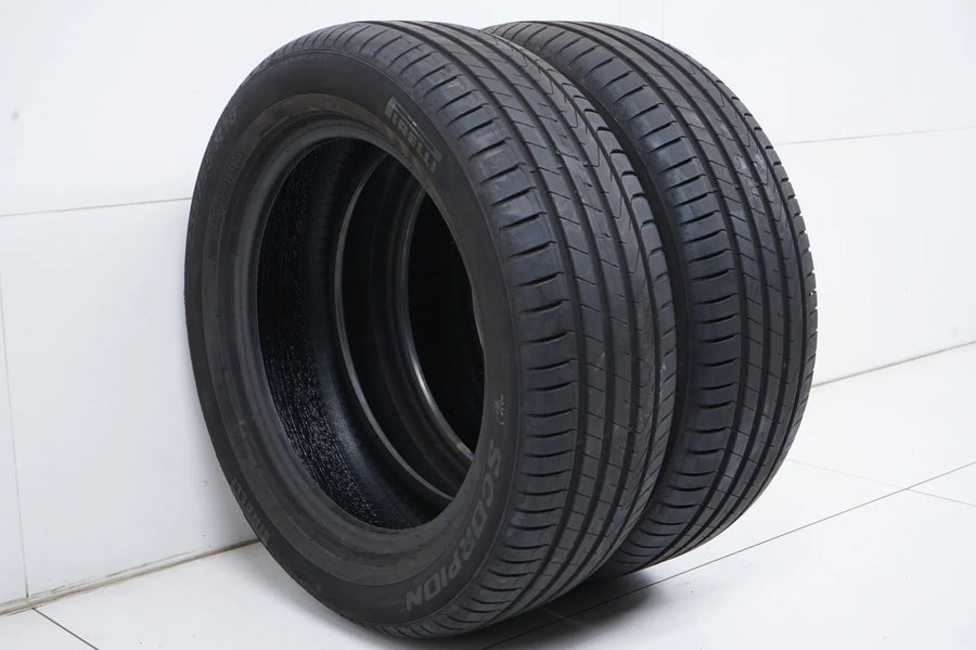 2 x pneus été Pirelli 235 55 18 pouces DOT20 env. 6mm