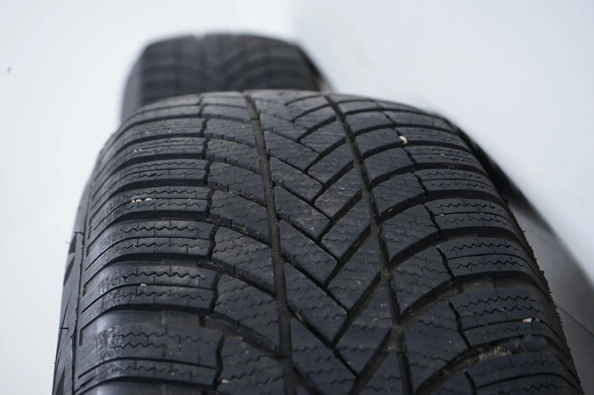 Volkswagen Amarok winter tires/wheels 245/65/17 inch Detailansicht 16