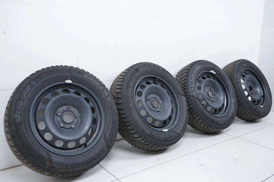 VW Volkswagen Golf 8 Winterreifen Winterräder 205 60 16 Zoll