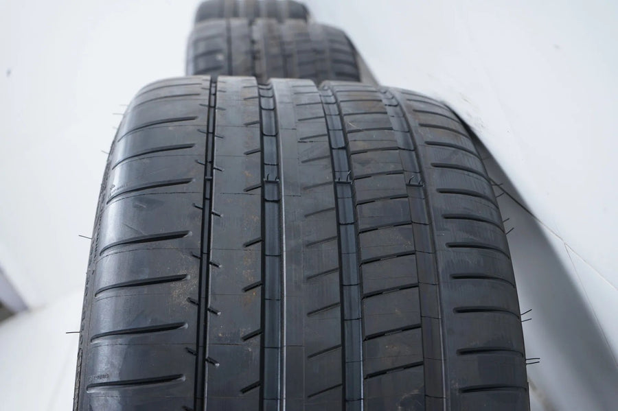 Mercedes GT GTS W190 summer tires, summer wheels 19/20 inch