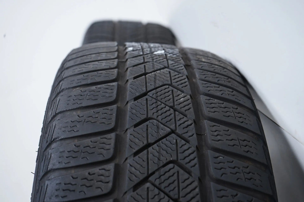 Mercedes C-Class W206 winter tires/wheels 225/45/18 inch Detailansicht 14
