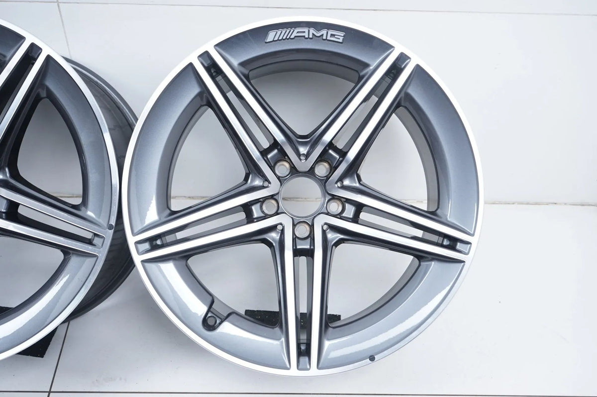 4x Mercedes AMG GT W290 X290 Alufelgen 20 Zoll A2904010400 0500 Detailansicht 11