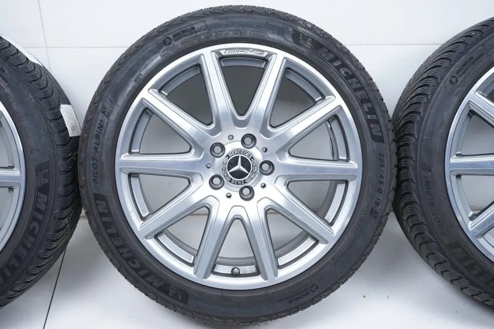 Mercedes A45 CLA45 W177 C118 Winterreifen Winterräder 18 Zoll Detailansicht 4