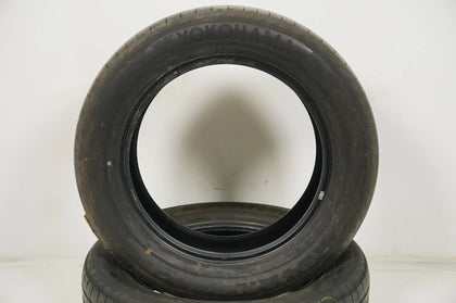 2 pneus été Yokohama BMW* DOT17 225/60/18 pouces, profondeur de sculpture d'environ 7 mm
