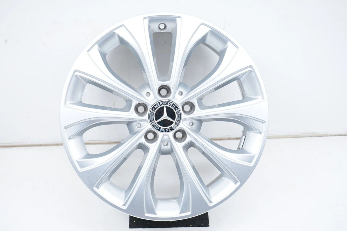 1 x Mercedes třídy C W205 hliníkový disk 17 palců A2054018700 8J