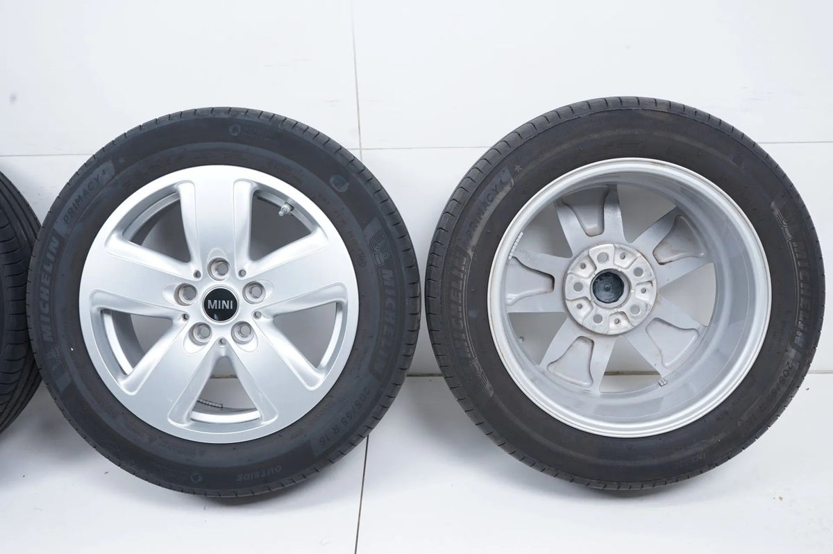 MINI Clubman F54 summer tires, summer wheels 205/55 R16 inch Detailansicht 14