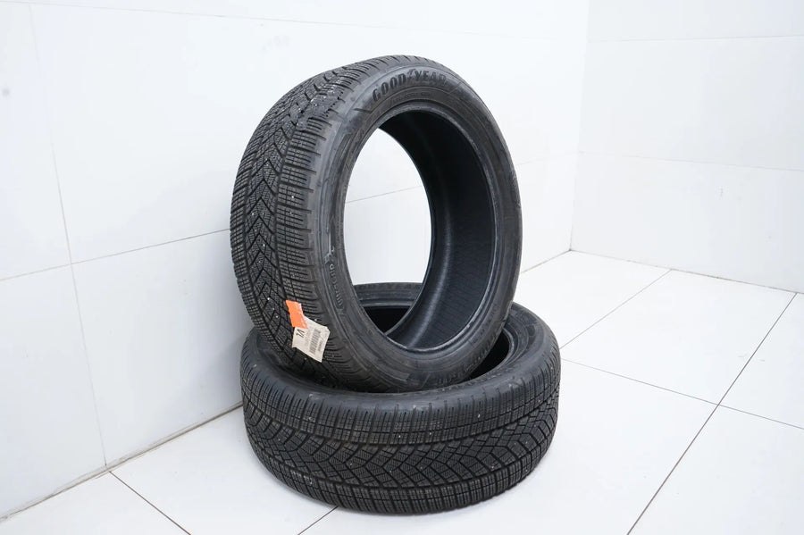 2 pneus hiver Goodyear 255/50 21 pouces DOT21 BMW* profondeur de sculpture d'environ 6 mm
