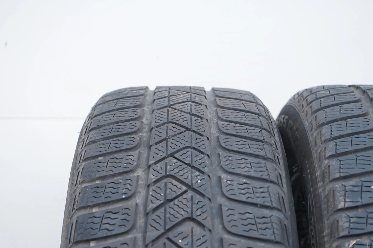 1 x Winter tire 215 55 17 inch Pirelli DOT19 approx. 5mm tread depth Detail view 4