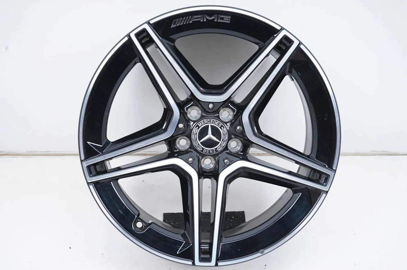 1 x Mercedes CLS W257 AMG Alufelge 19 Zoll A2574011600 9J ET28