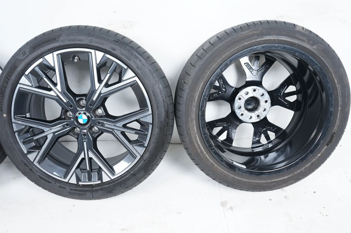 BMW 1er 2er F70 F74 Winterräder mit neuen Winterreifen 225 45 18 Zoll 975M 5A35E68