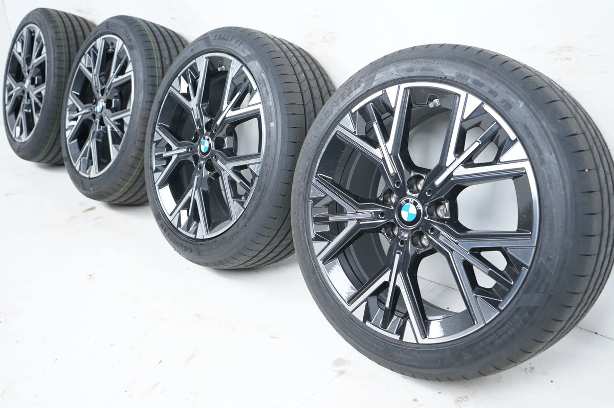 Ny BMW 1-serie 2-serie F70 F74 sommerhjul sommerdæk 225 45 18 tommer 975M 5A35E68 Detaljevisning 7