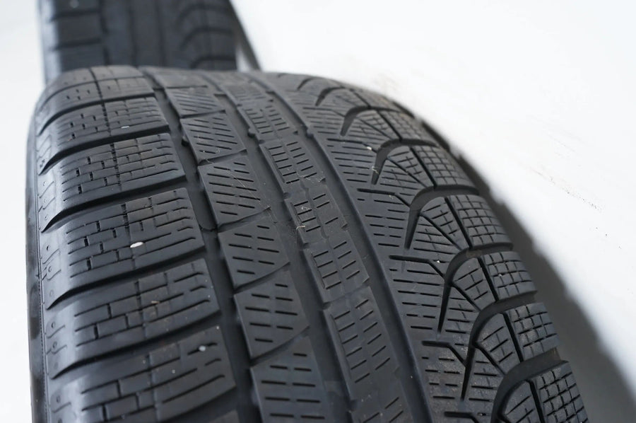 BMW Série 5 G60 G61 roues hiver pneus hiver jantes alu 19 pouces 942M 5A324F4 5A324F5