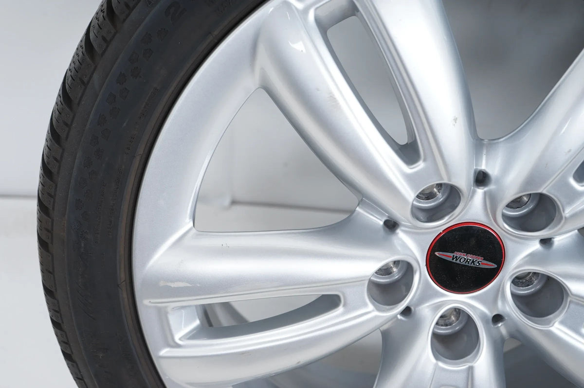 MINI F55 F56 F57 JCW winterwielen winterbanden 205 45 17 inch 7mm Detailweergave 4