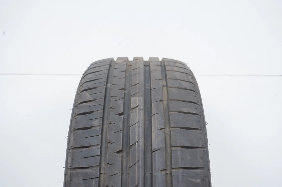 1x Sommerreifen Goodyear 225 40 18 Zoll DOT18 MO ca.7mm RFT Detailansicht 4