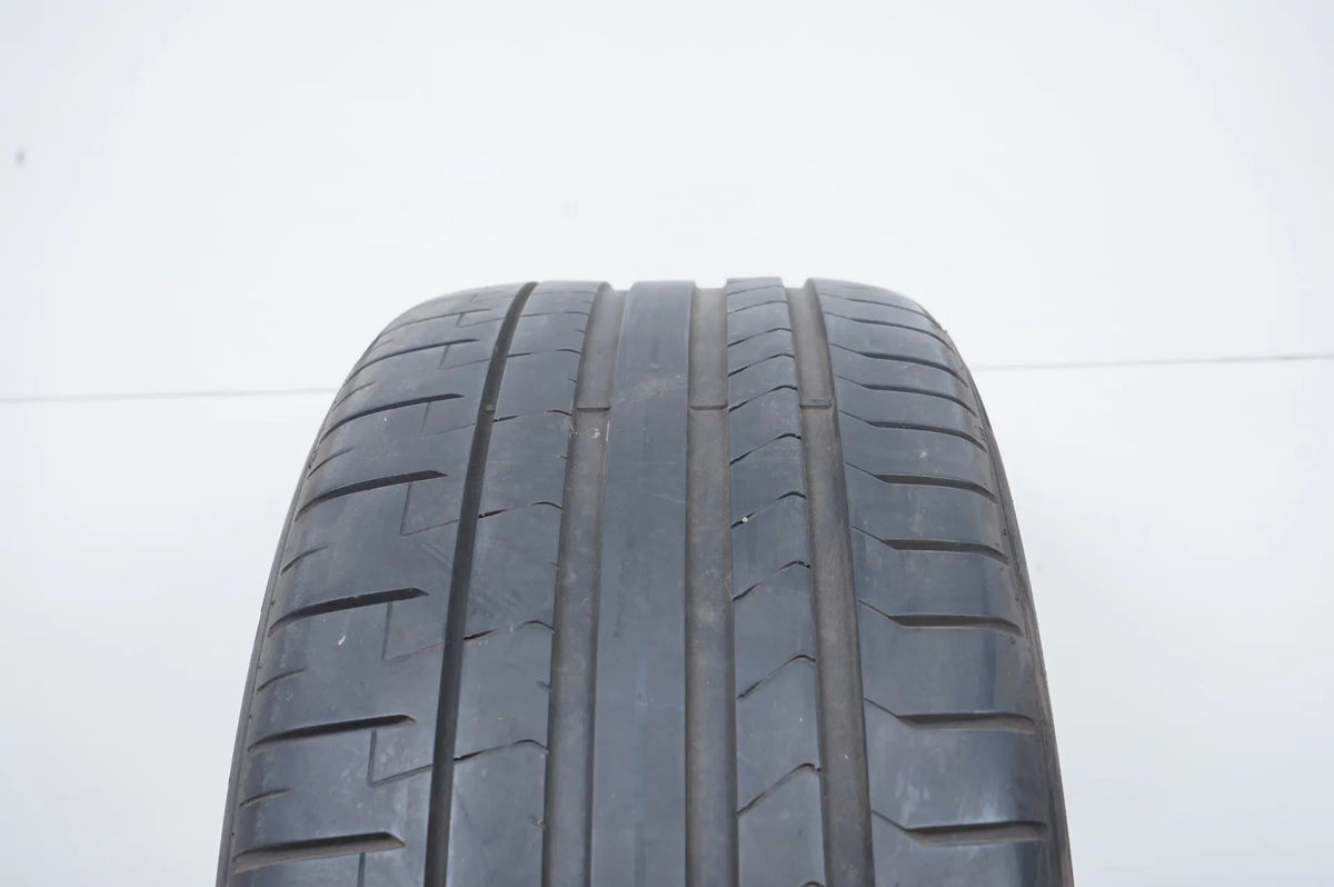 1 x Sommerreifen Pirelli 275 35 19 Zoll MO DOT21 ca.4mm Detailansicht 4