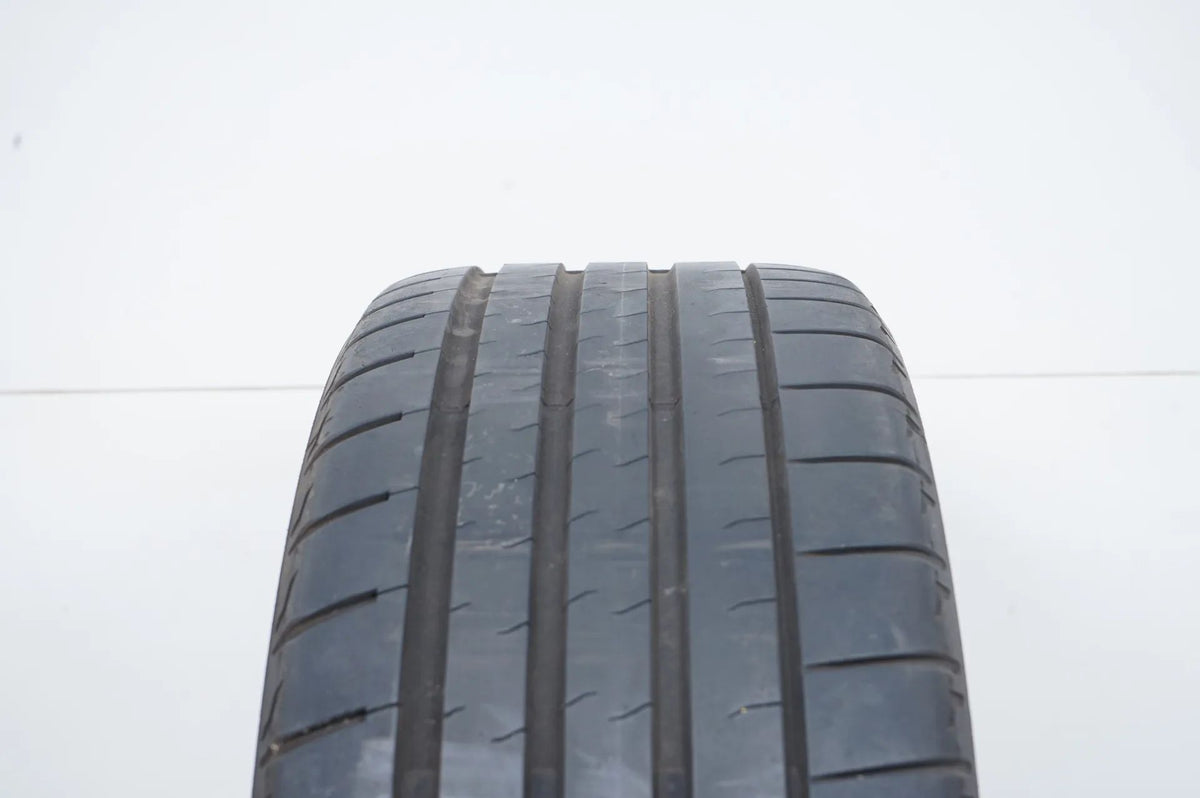 1 x Bridgestone summer tire 225 45 18 inch DOT22 approx. 5mm tread depth Detailansicht 4