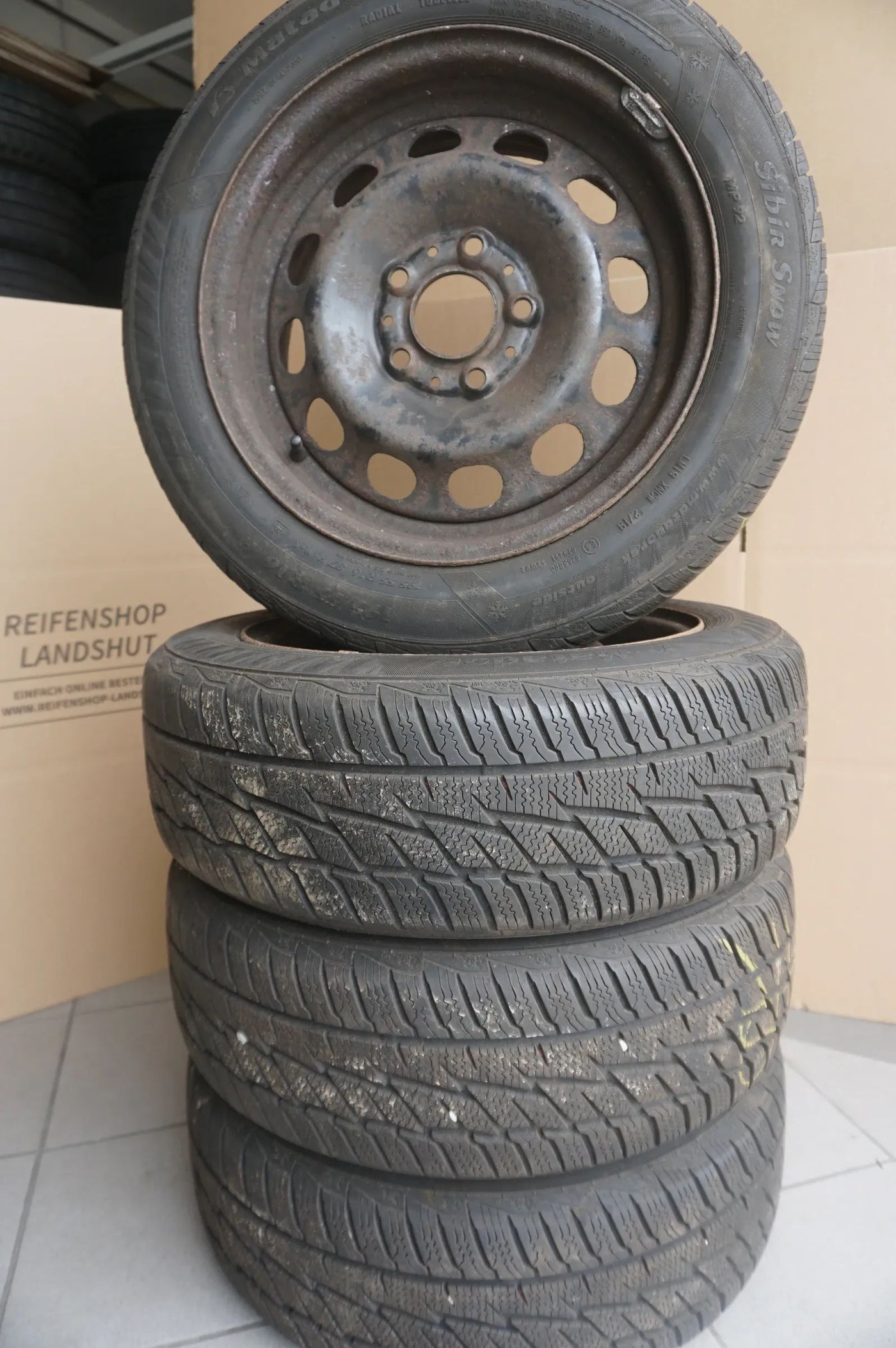 BMW 1er E87 Felgen Winterräder Winterreifen 195 55 R16 87H 7,5mm