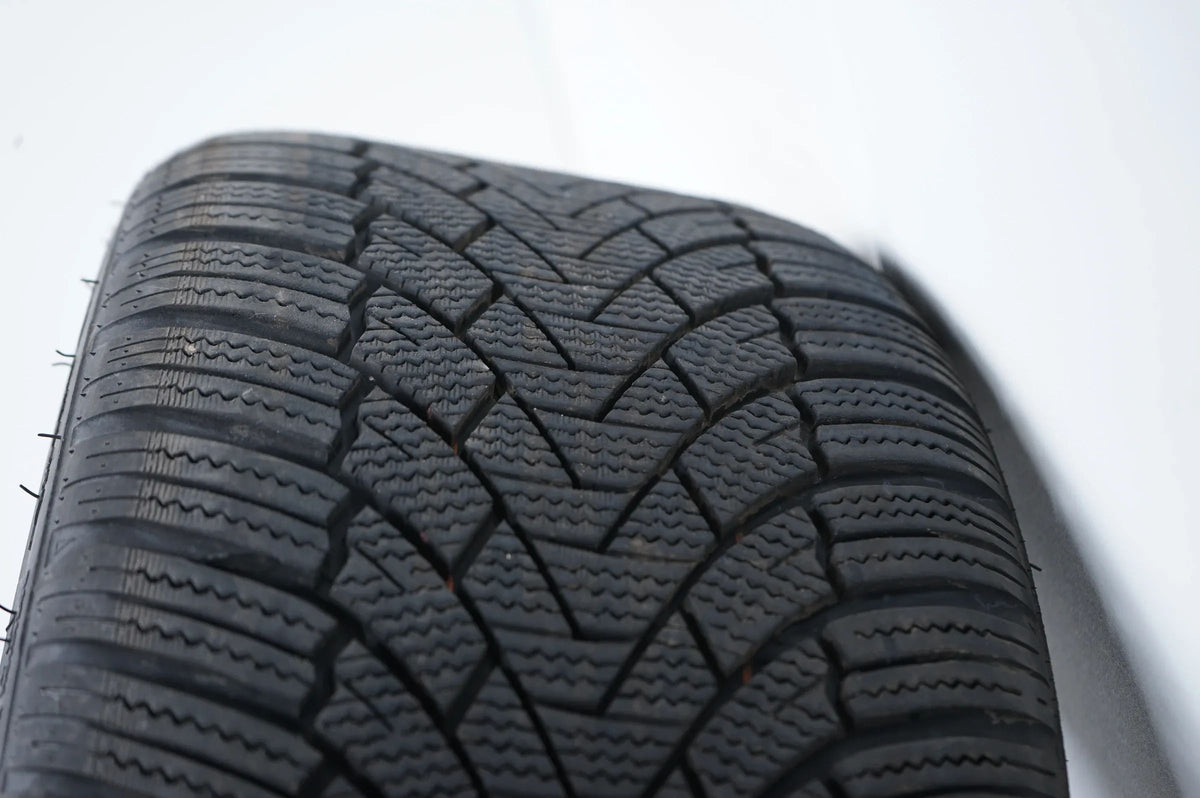 Audi A3 8V VW Golf 6 7 winterbanden winterwielen 235 35 19 inch Detailweergave 12
