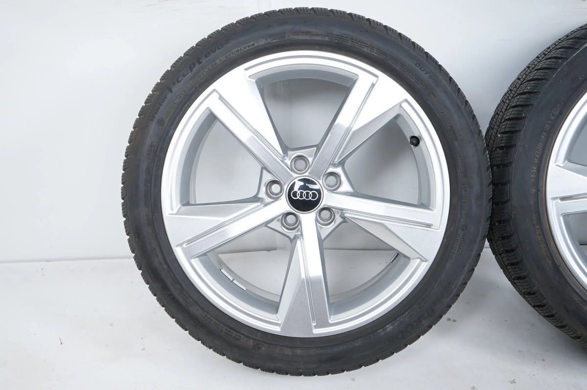 Audi A1 GB Winterräder Winterreifen 215 45 17 Zoll 7mm 82A601025G Vue détaillée 3