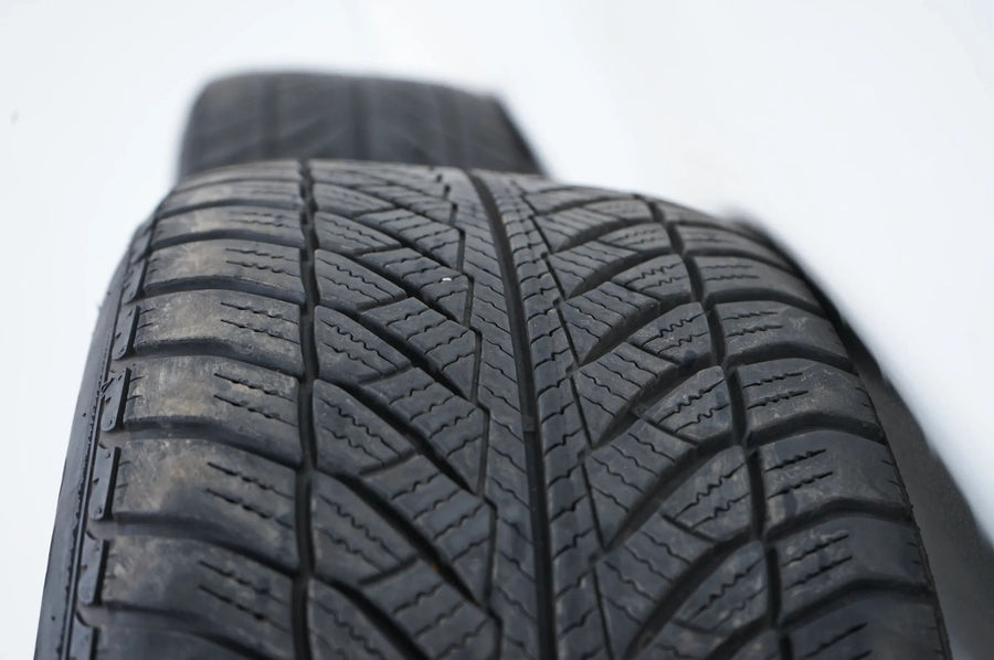 Ruote invernali BMW 5er G30 G31, pneumatici invernali, cerchi in lega 245 45 18 pollici 8093915