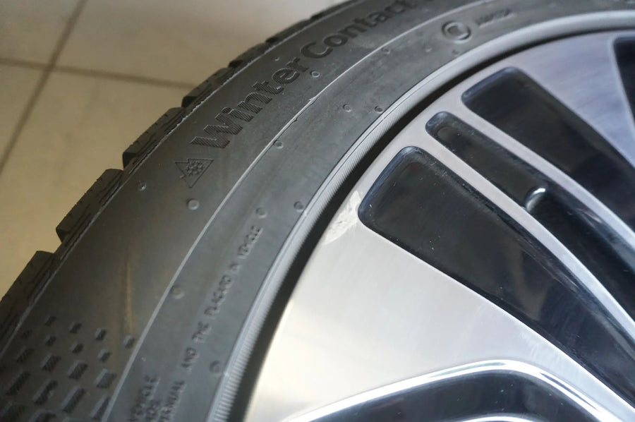Original Mercedes E-Klasse W214 S214 Alufelgen Winterreifen 245 45 R19 Zoll