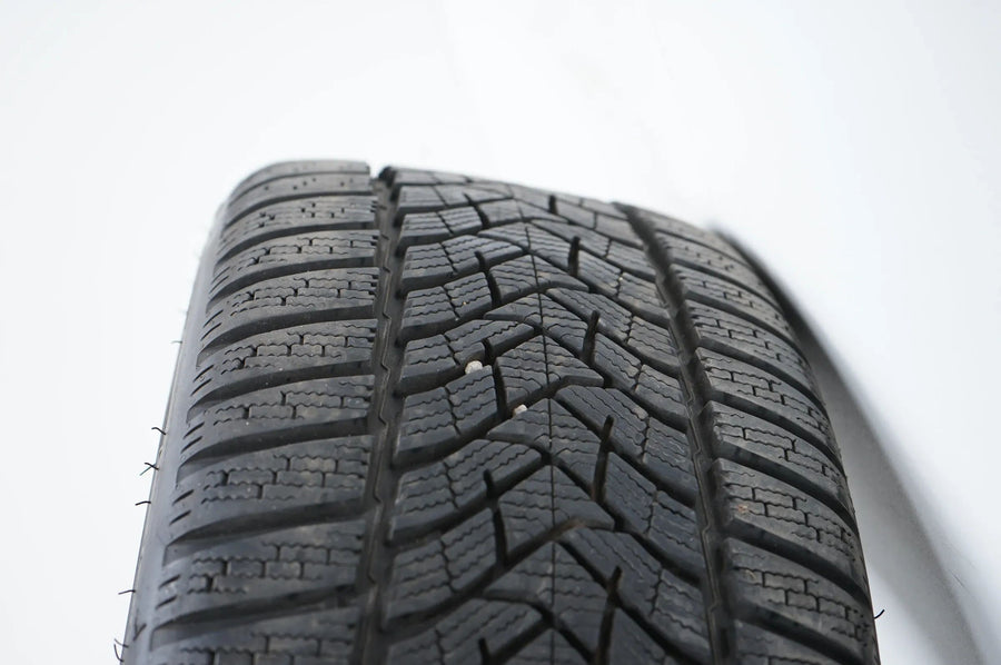 Audi A3 8Y Winterreifen Winterräder 225 40 18 Zoll 8Y0601025j