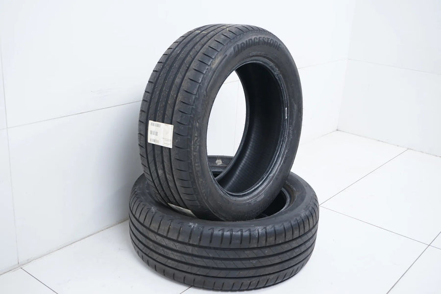 2 x Sommerreifen 235 55 18 Zoll Bridgestone DOT20 ca.6 mm MO