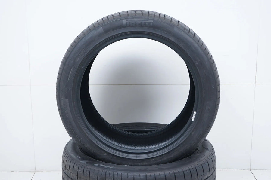 2x New Demo Summer Tires 285 40 19 inch Pirelli P Zero DOT23 MO