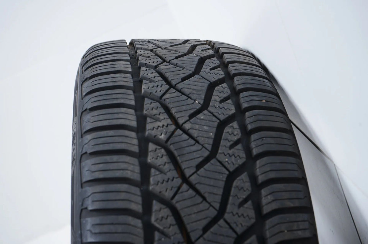 Mercedes C-Class W206 all-weather tires, winter wheels, 225/45/18 inch Detailansicht 18