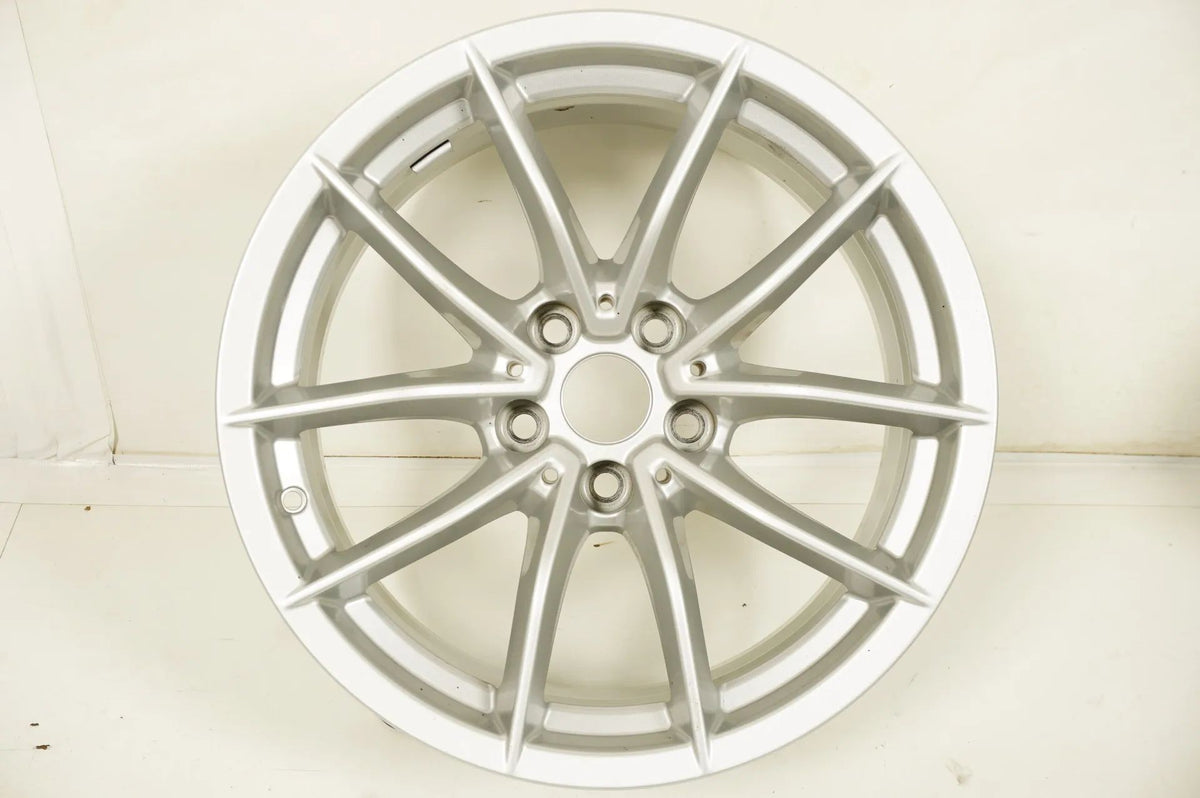 1 x Original BMW Z4 G29 17-inch Alloy Wheel 6879184 768 8.5J Detailansicht 2