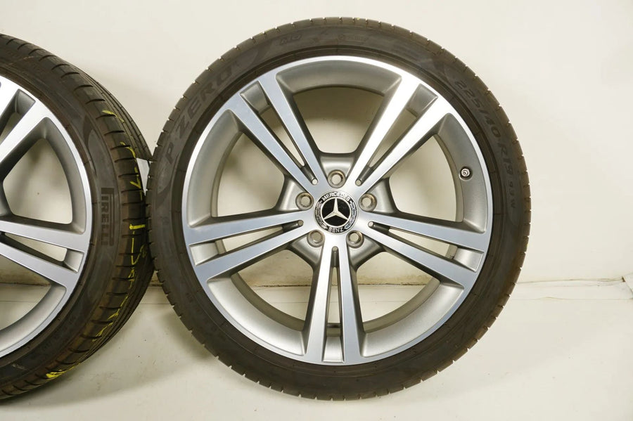 Mercedes A B Cla W177 C118 B247 Winterräder mit neuen Winterreifen 225 40 19 Zoll