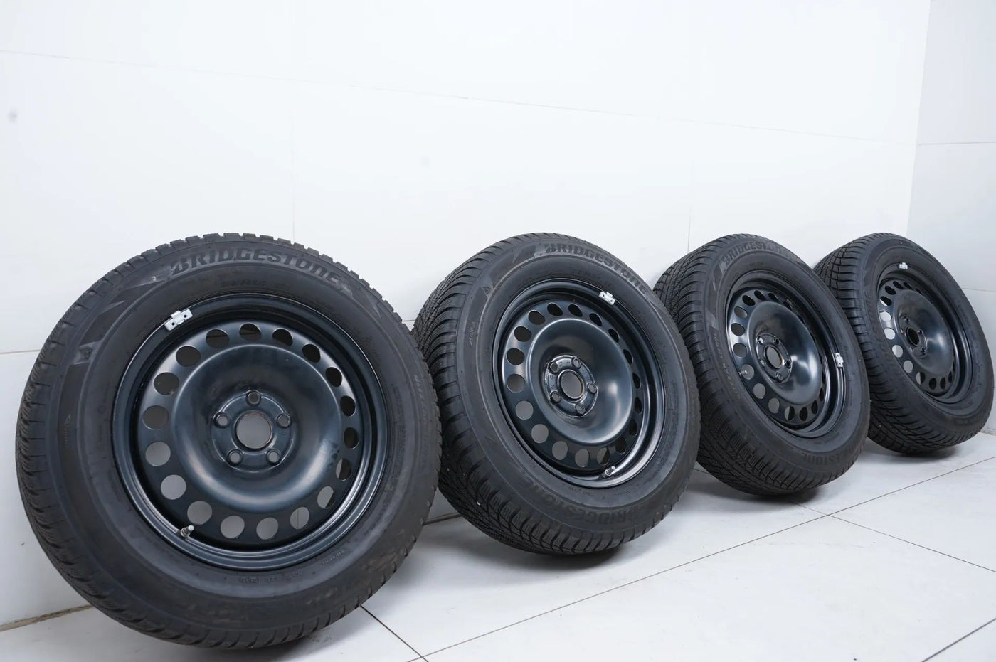 Audi Q3 83A F3 winter tires/wheels 215/65/17 inch